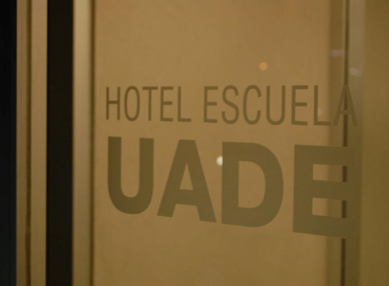 261552 408357845903441 604697065 N