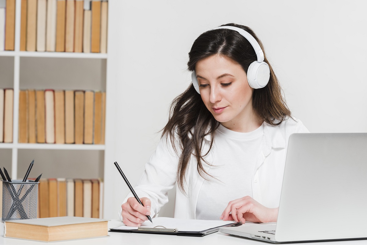 Student Listening Online Courses E Learning Concept
