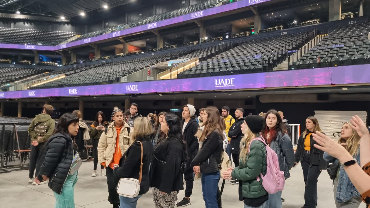 Visita Al Movistar Arena